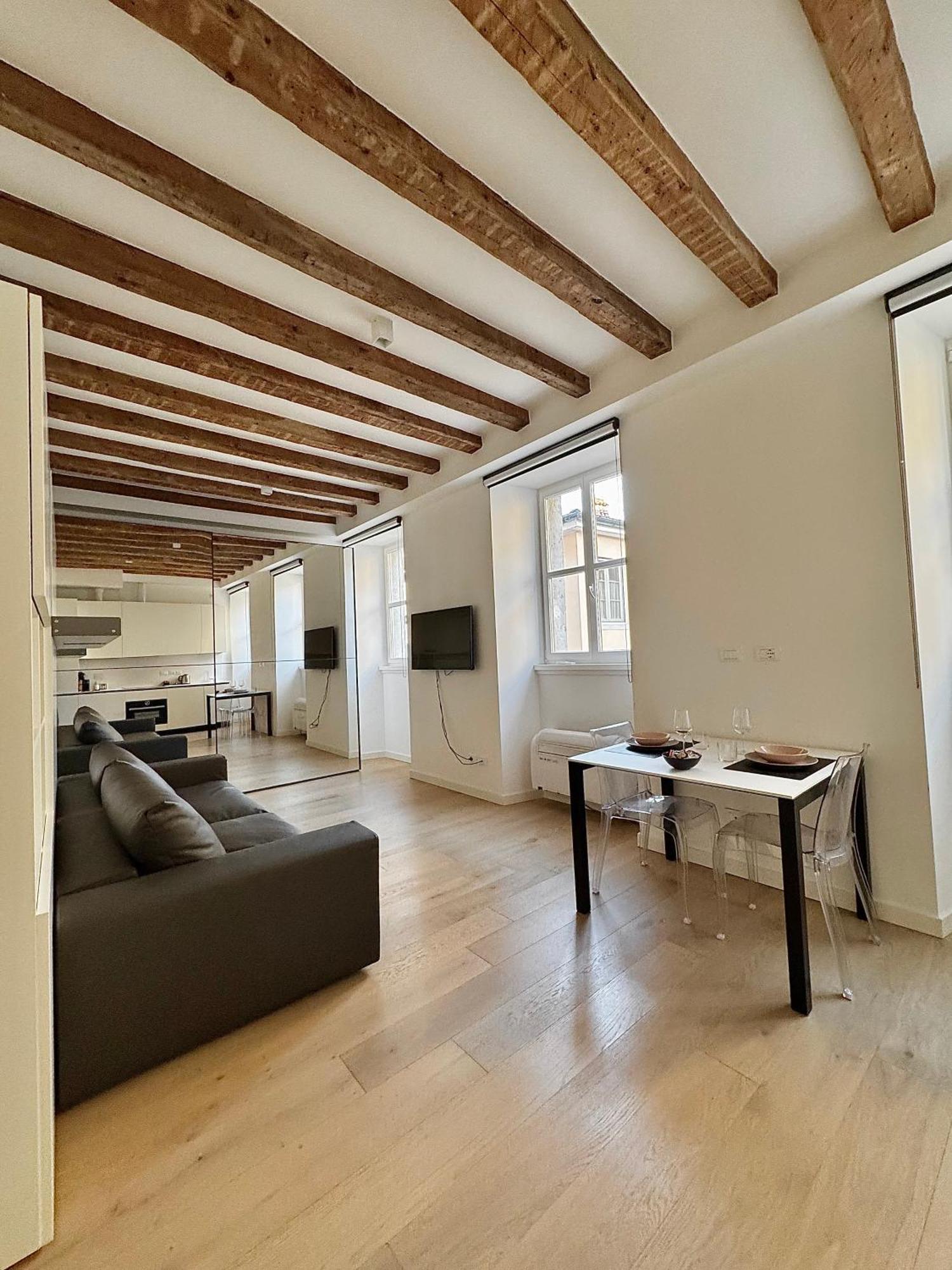 Apartamento Gold'S House Trieste Exterior foto