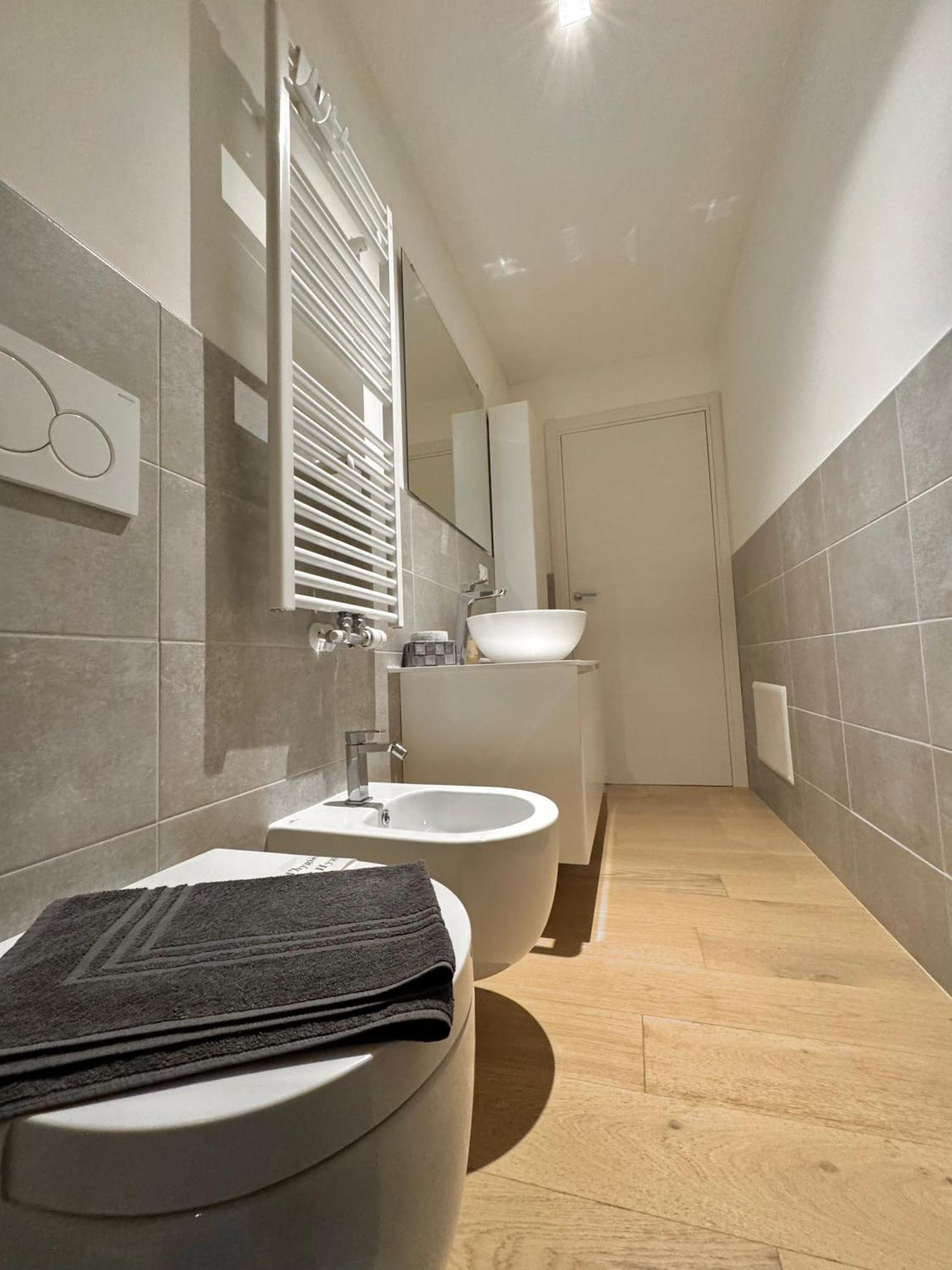 Apartamento Gold'S House Trieste Exterior foto